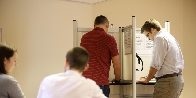 voting-at-a-polling-station